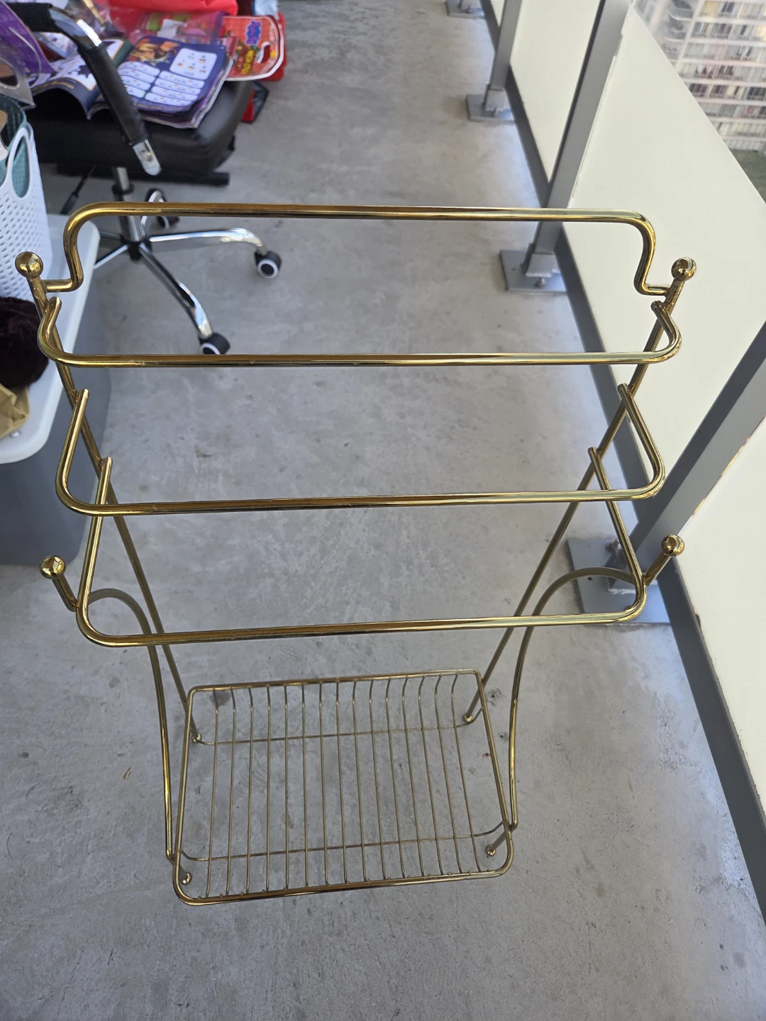 Gold Metal Towel Rack Stand - photo 4