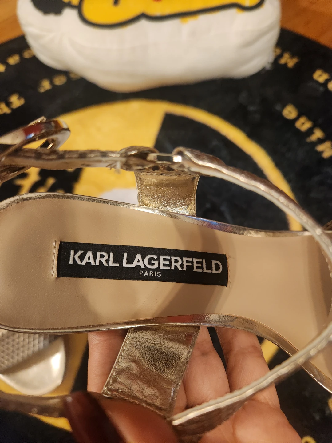 Karl Lagerfeld NWT 7 Metallic Gold Snakeskin Cieone Sandal - photo 2