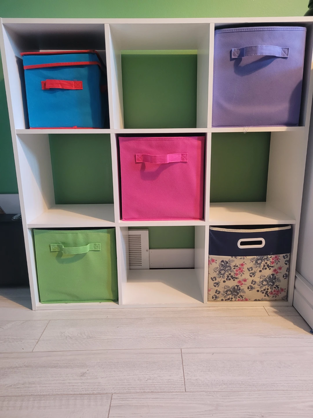 White 9-Cube Storage Shelf with Five Fabric Bins