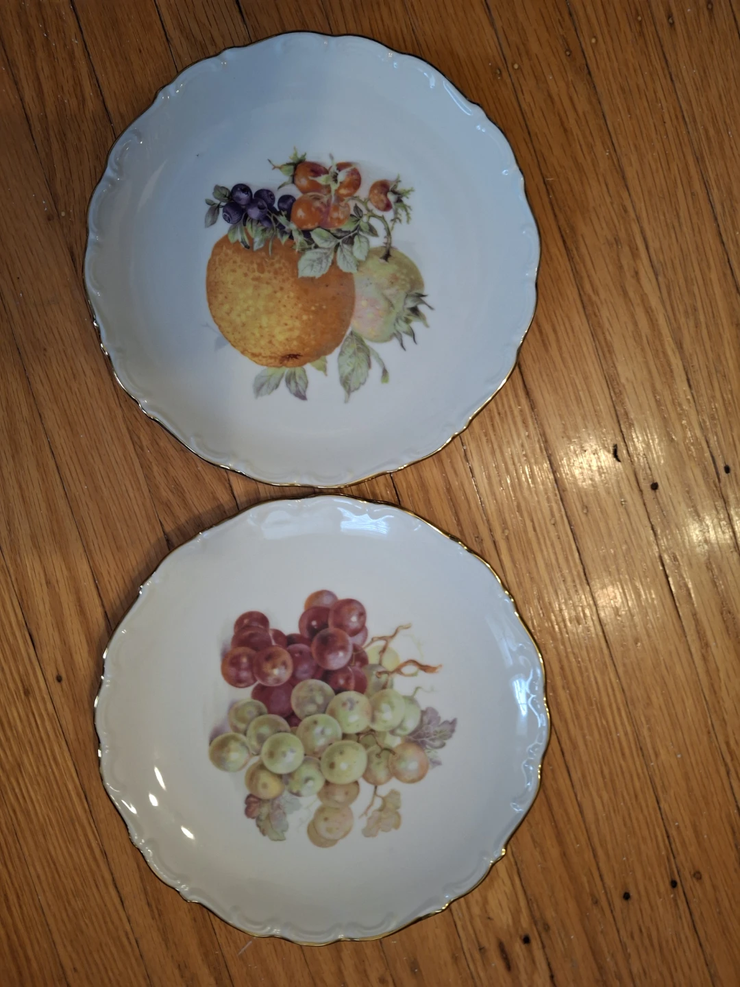 Set of 6 Vintage Fruit Pattern Porcelain Plates - photo 4