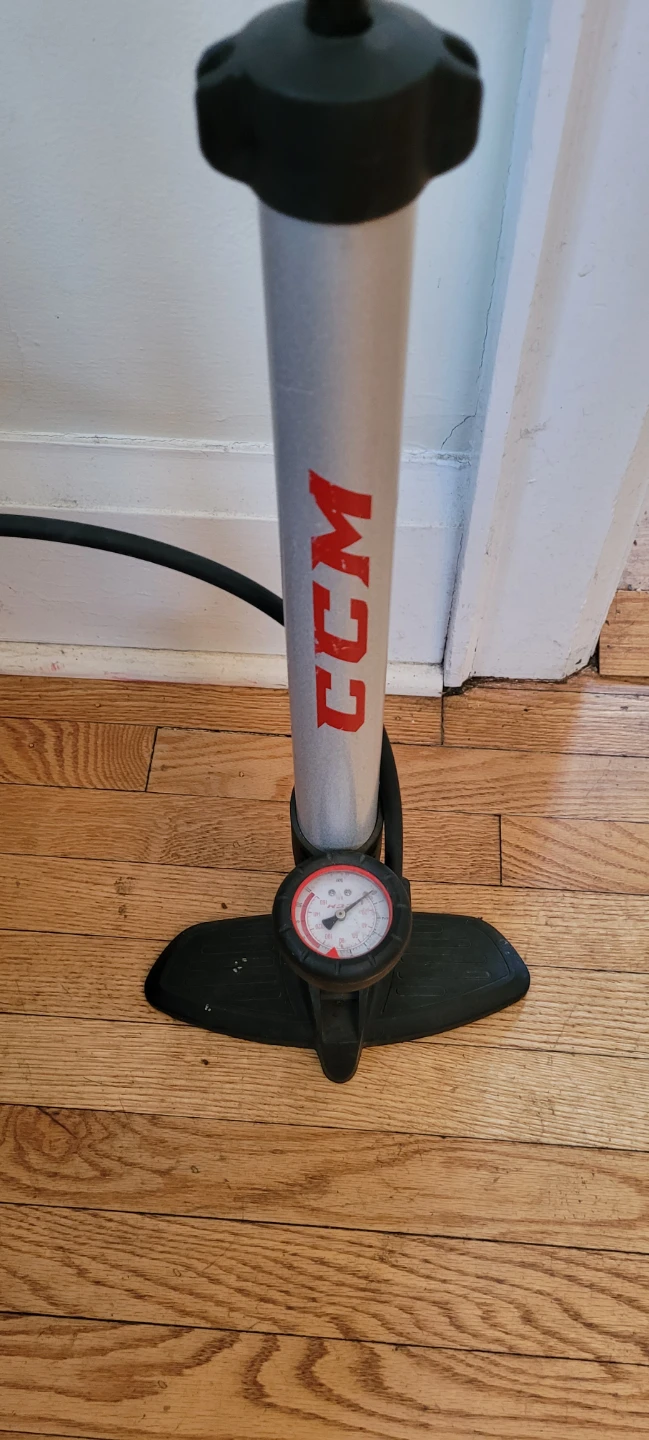 CCM Bicycle Floor Pump with Pressure Gauge - Great Condition - photo 3