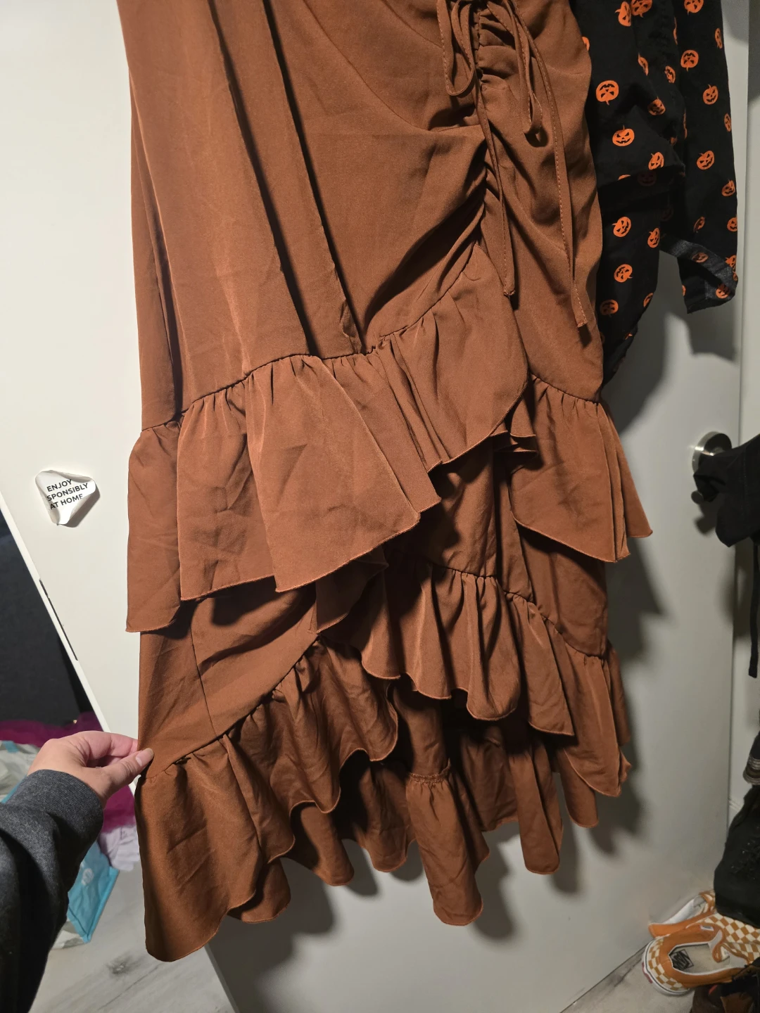 Brown ruffle midi dress/pirate style - photo 2