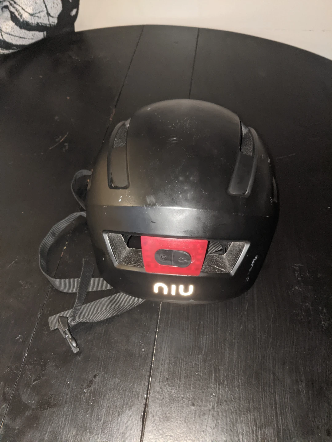 NIU Smart Cycling Helmet - photo 2