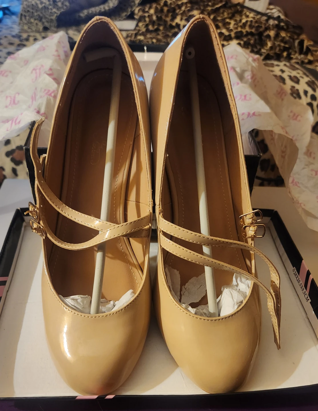 Journee Collection Nude Heels Size 10