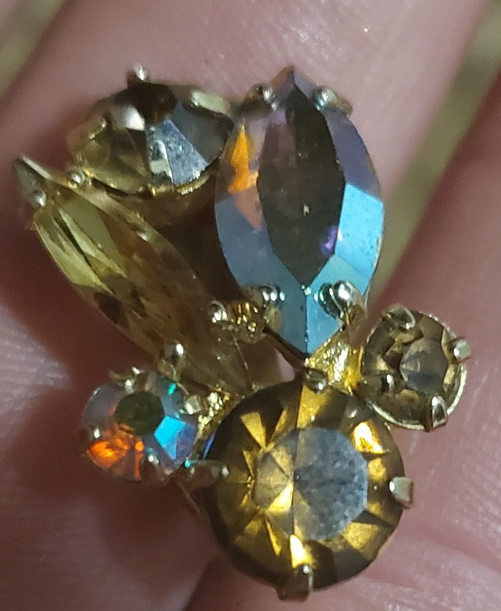 Vintage Gold-Tone Rhinestone Clip-On Earrings