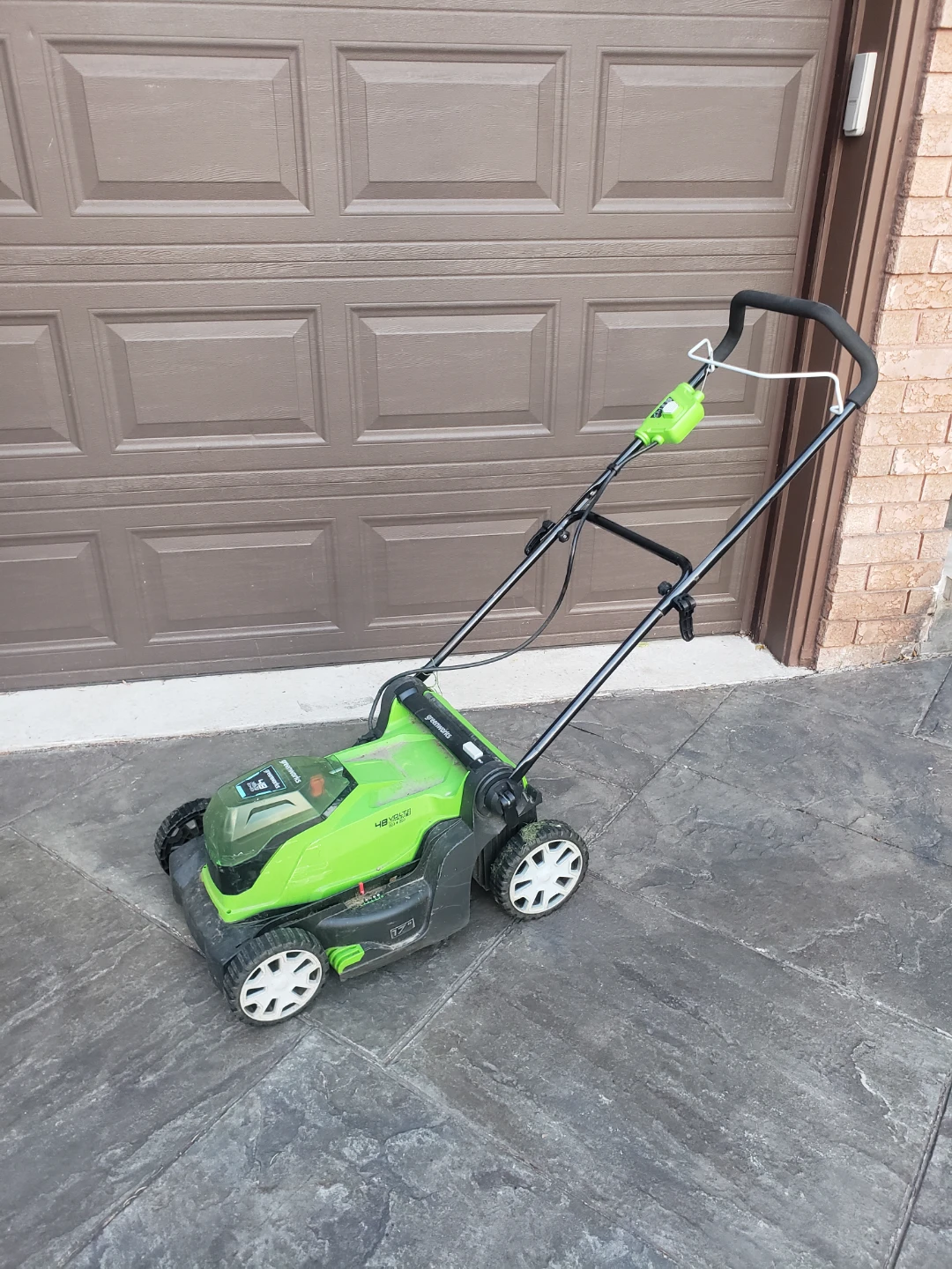 Greenworks 48V 17-inch Cordless Lawn Mower