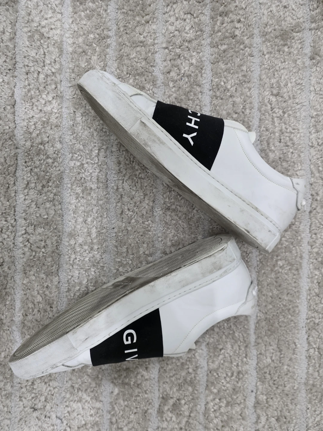 Givenchy Paris White Slip-On Sneakers - photo 3