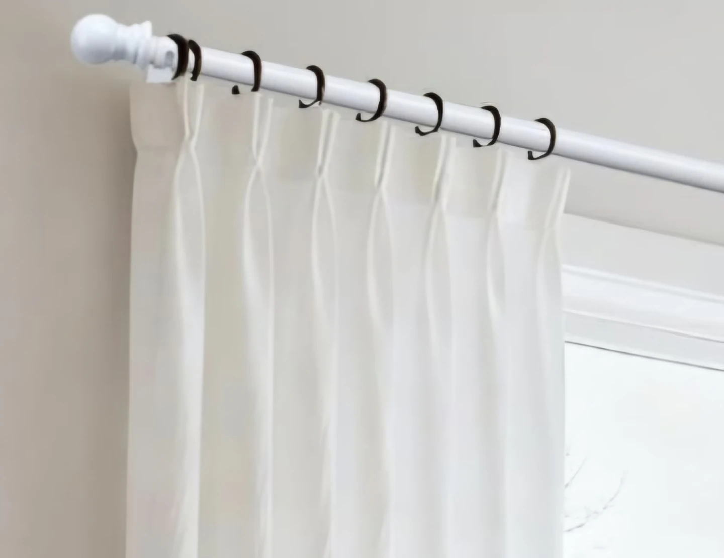White Adjustable Curtain Rod Heavy Duty 28"-84" - photo 4