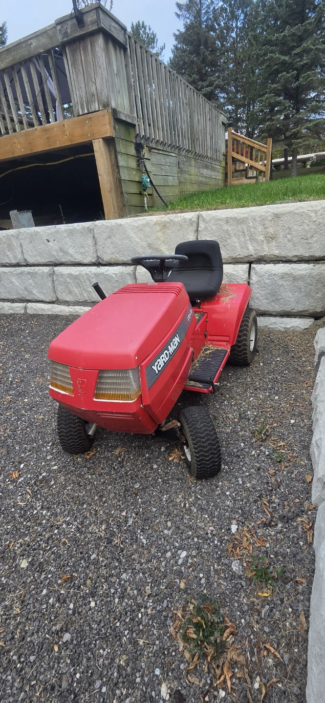 Yard-Man LT12.5/38 Riding Lawn Mower - photo 2