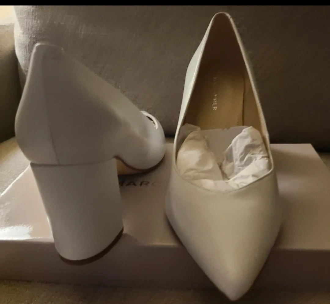 Marc Fisher White Pointed Toe Heels - photo 2