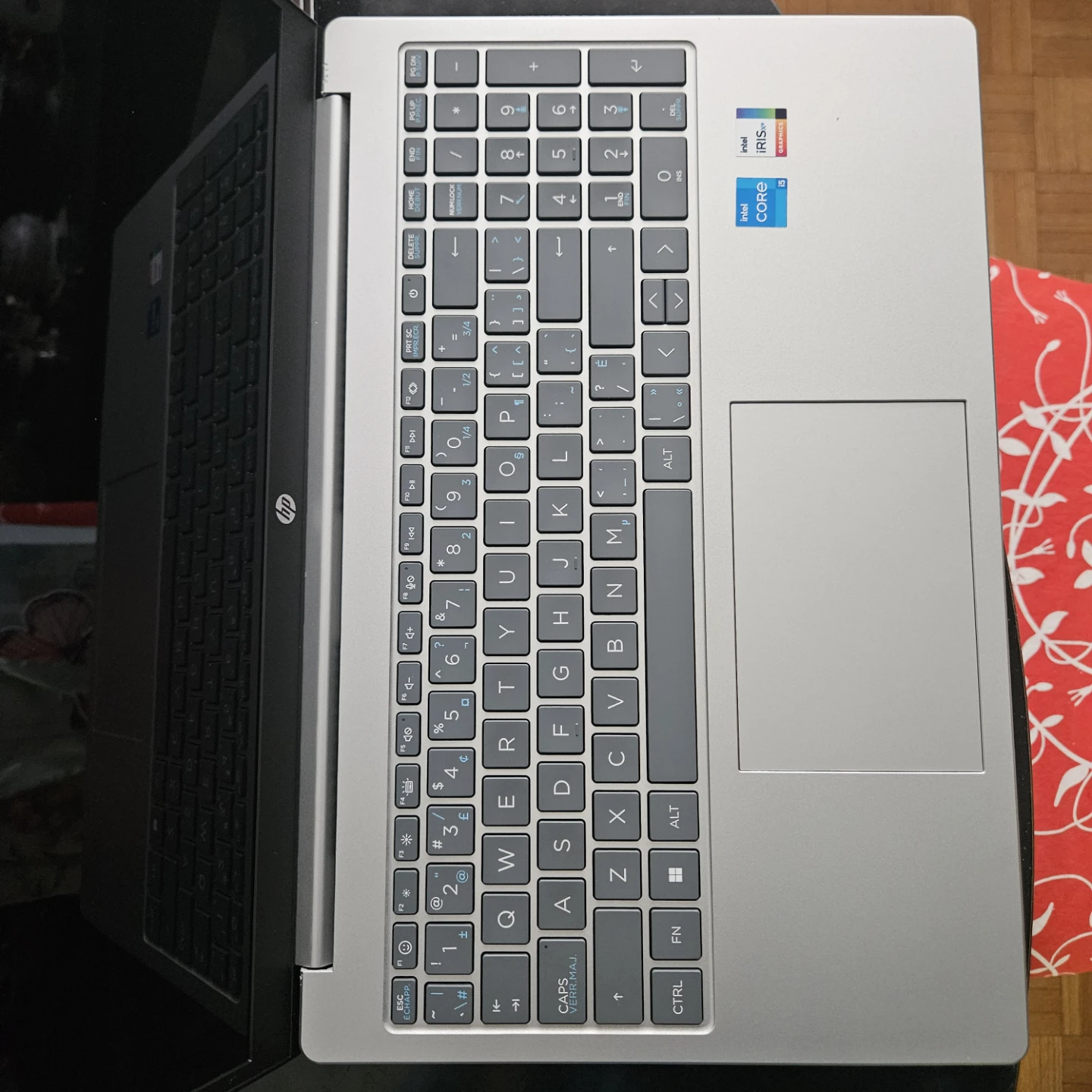 HP Laptop 15-fd0043ca as is FOR PARTS - photo 3