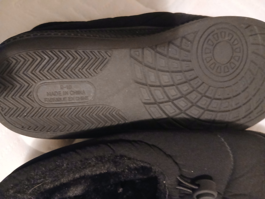 Black Quilted Warm Slippers - photo 3