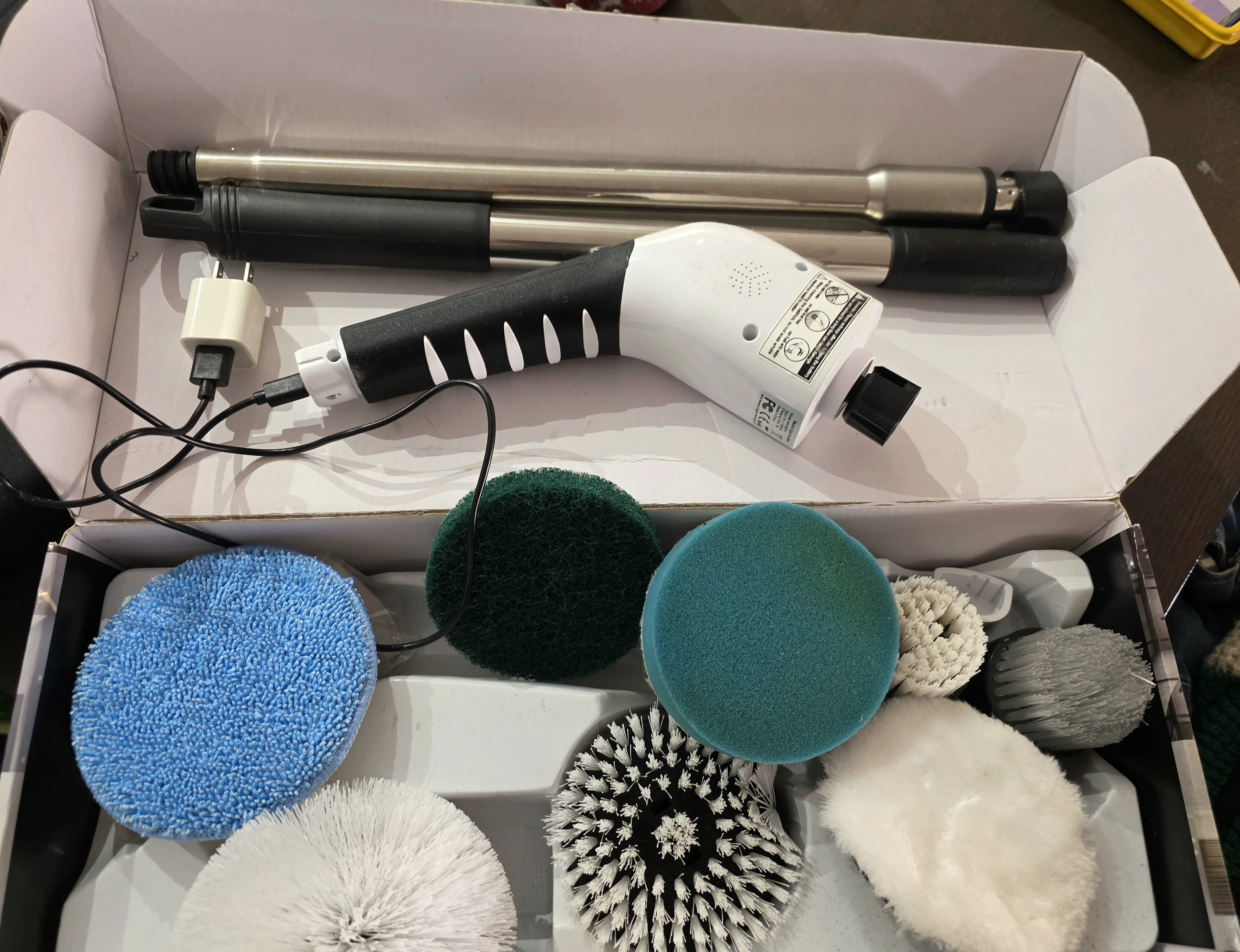 YKYI 8 in 1 Electric Cleaning Brush ANS-8051A - photo 2