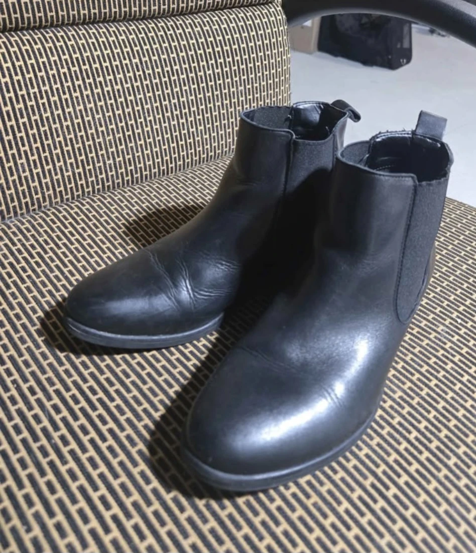 Black Chelsea Boots