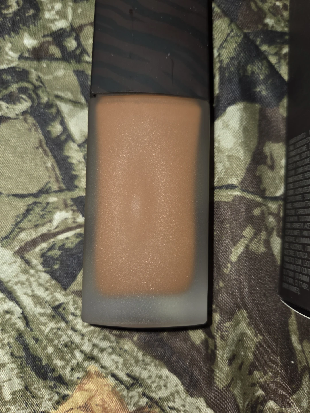 Laura Mercier Ultra-Longwear Foundation/ Shade: Truffle, 1oz. - photo 2
