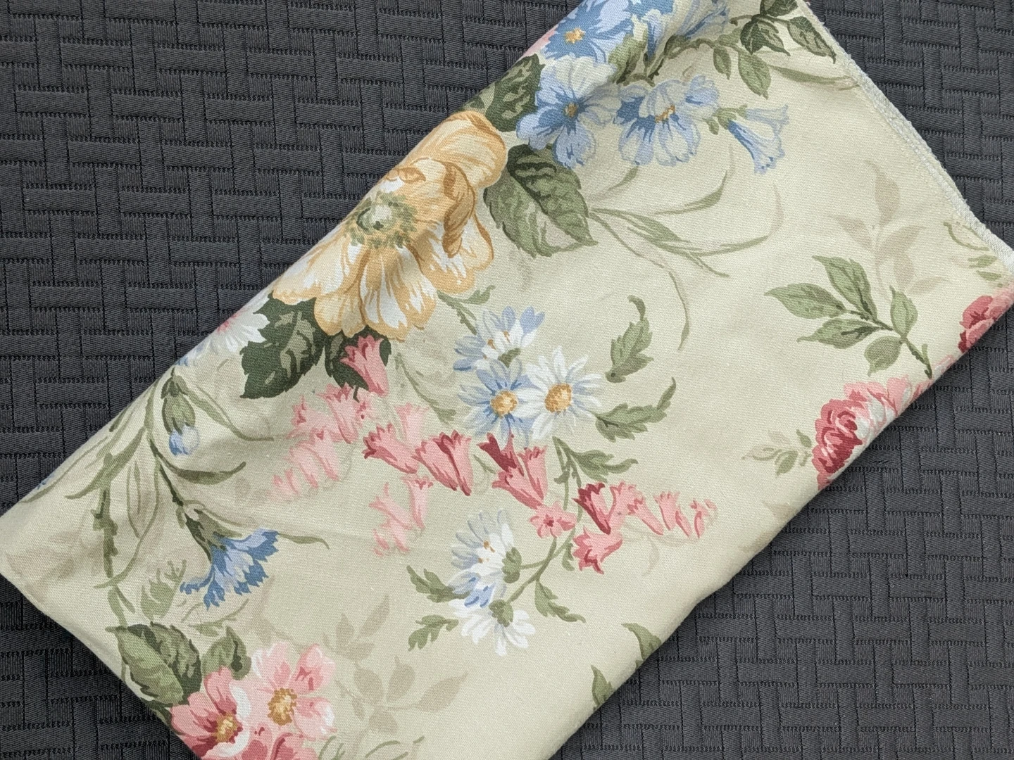 Vintage Floral Print Fabric Remnant Sample