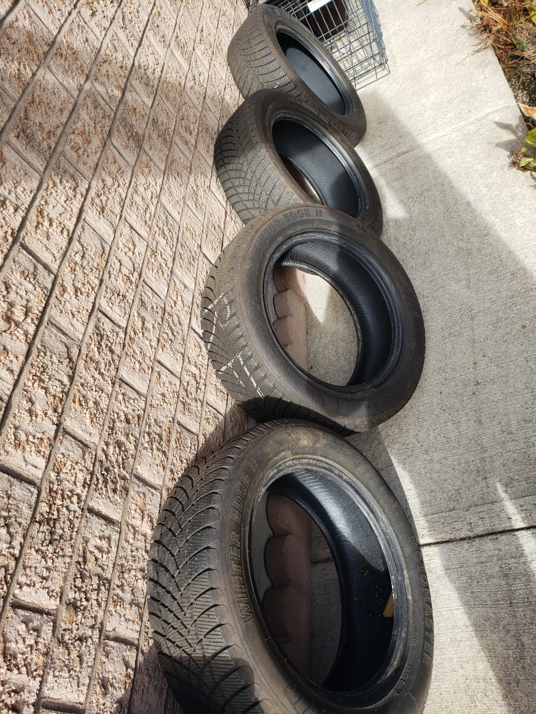 Motomaster Winter Edge II Tire - photo 2