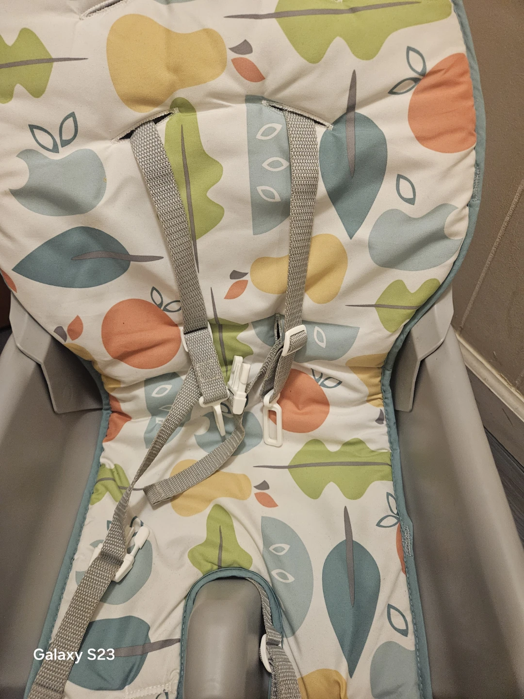 Fisher-Price baby high chair - photo 2