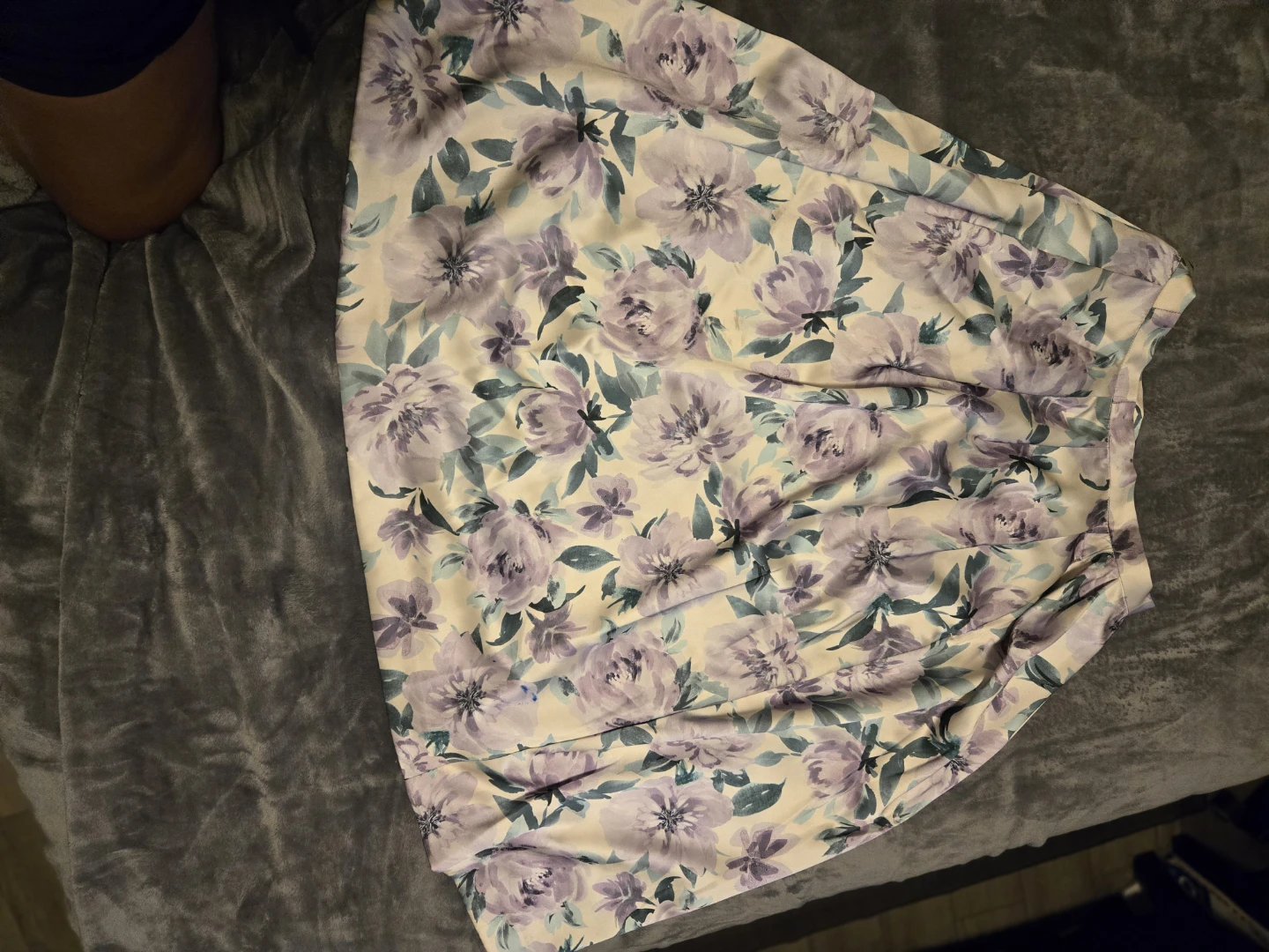 Floral Print Skirt with side pockets