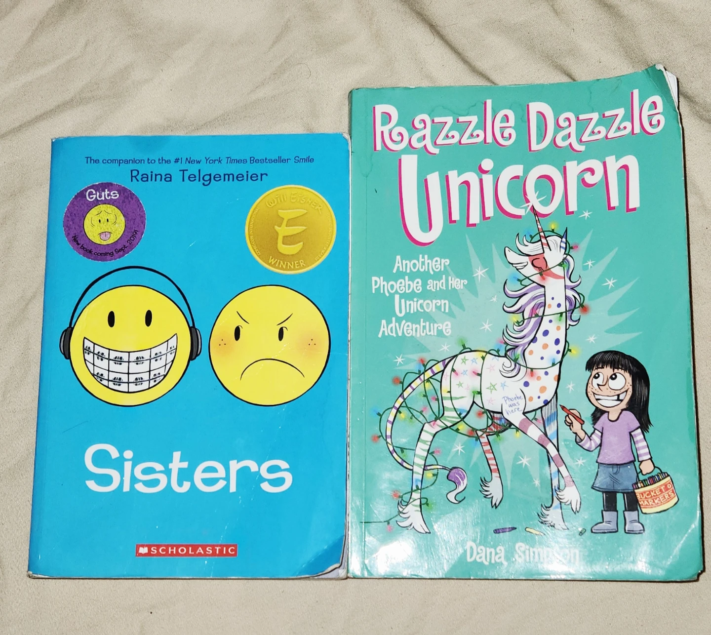 Graphic novel book set for 5$
