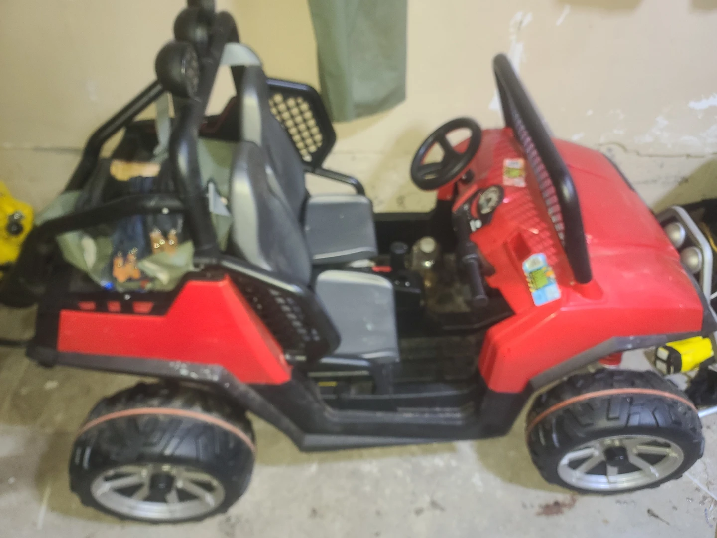 Peg Perego Polaris Ranger RZR 900 Ride-on Vehicle - photo 4