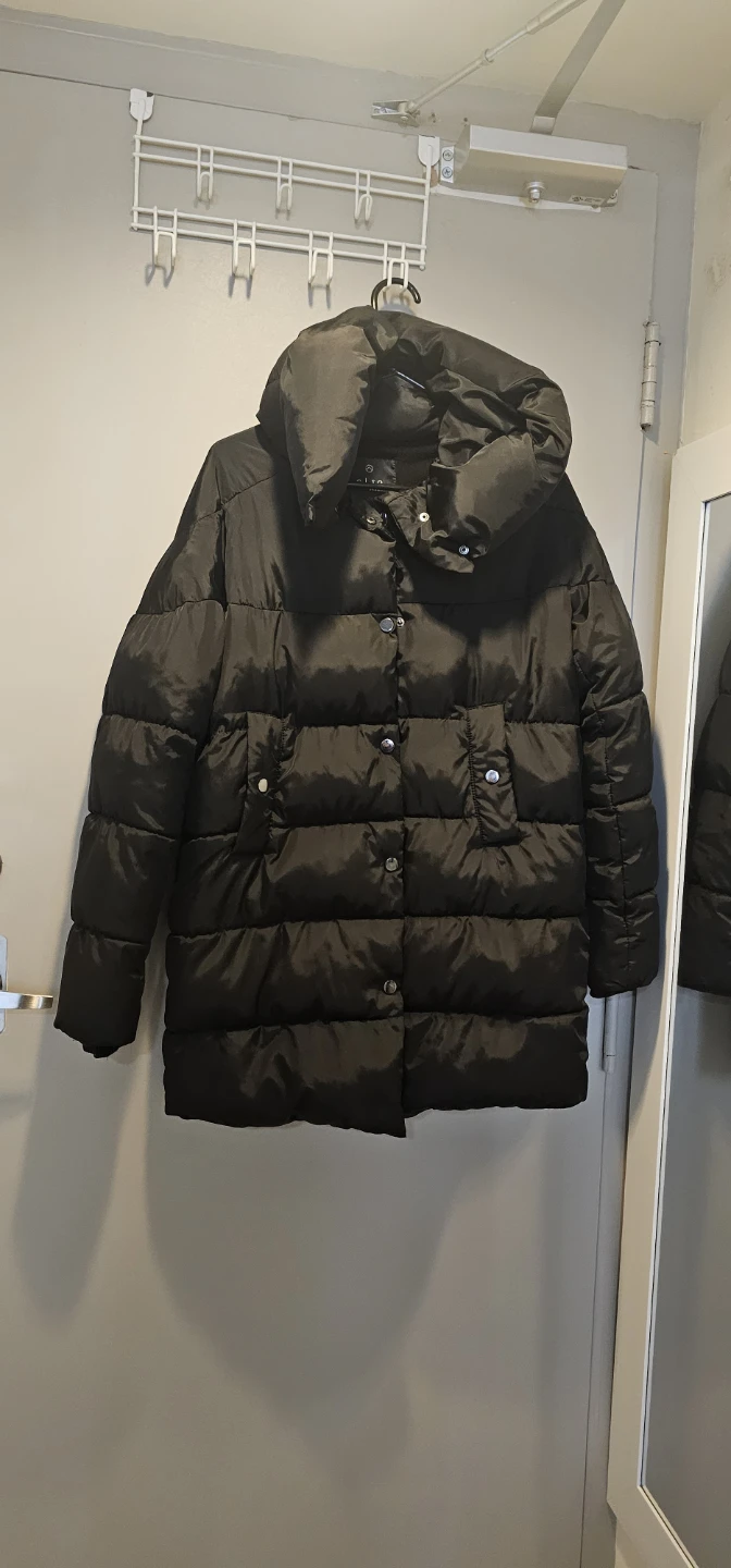 Alto Suzy Shier Black Puffer Jacket