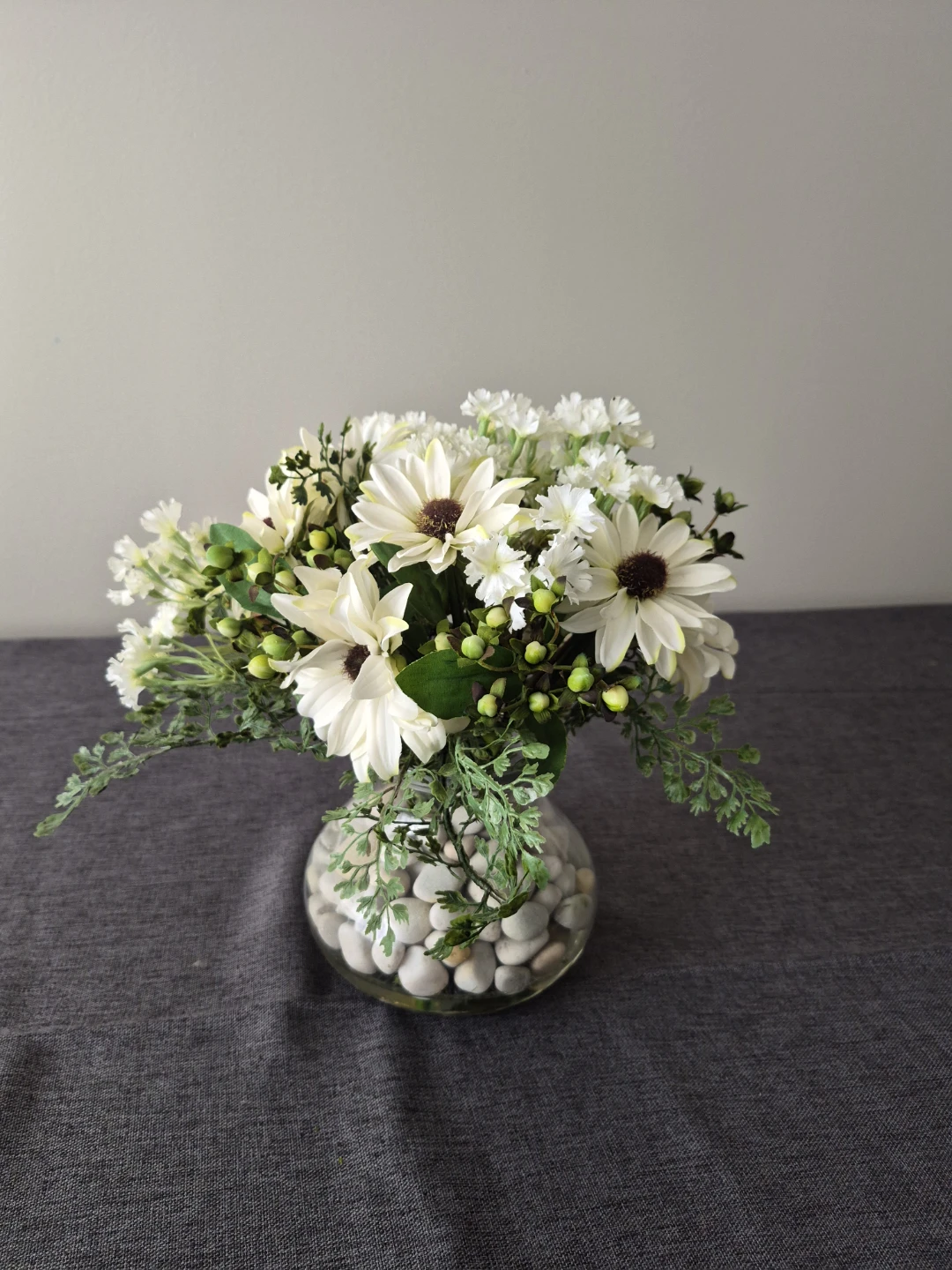 Artificial Flower Arrangement in Glass Vase - photo 2
