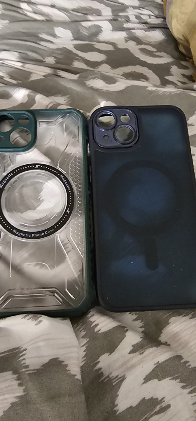 Two Magnetic iPhone  16 Cases