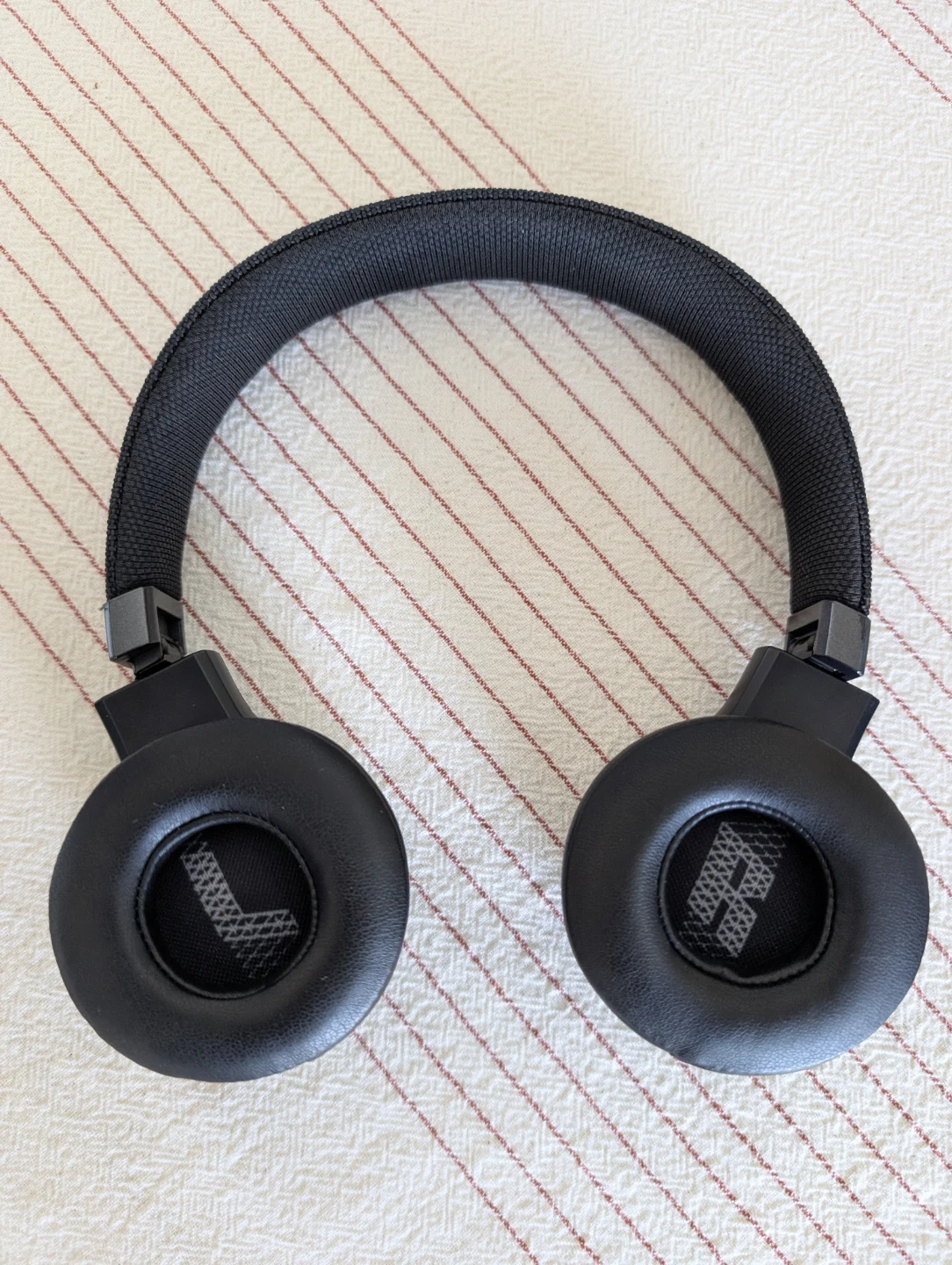 JBL Live 460NC Wireless on ear Headphones - photo 2