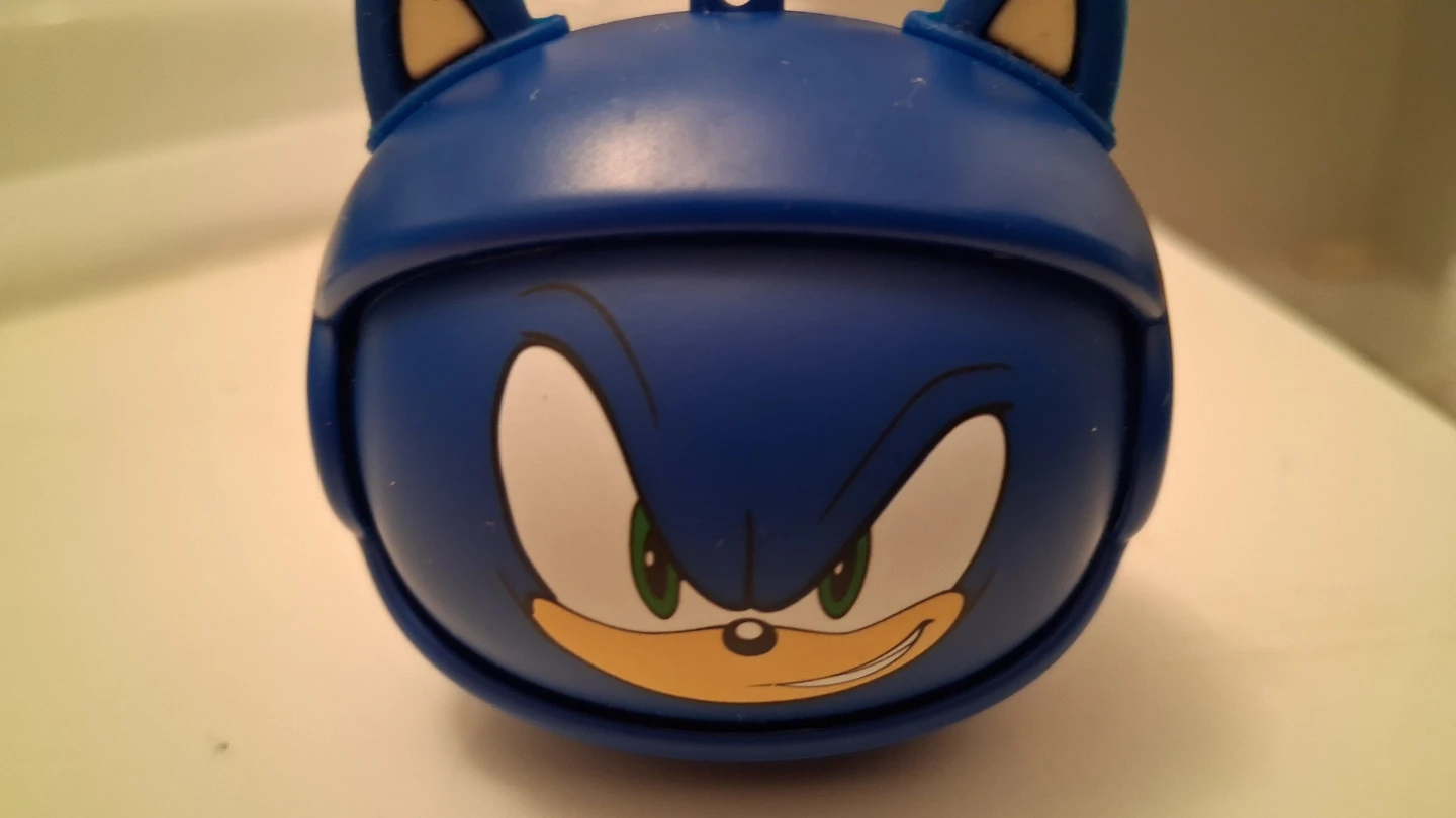 Sonic the Hedgehog Earbud Charging Case