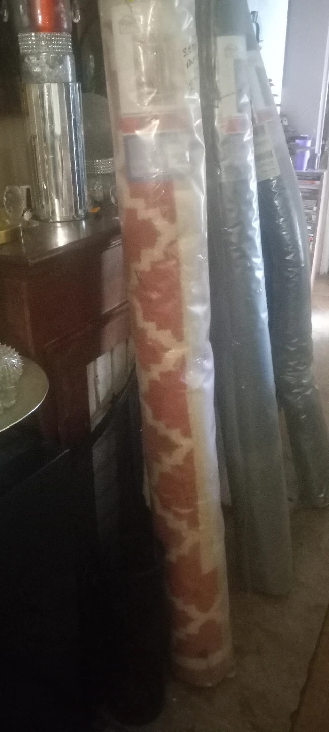 Red Tufted Rug - photo 2