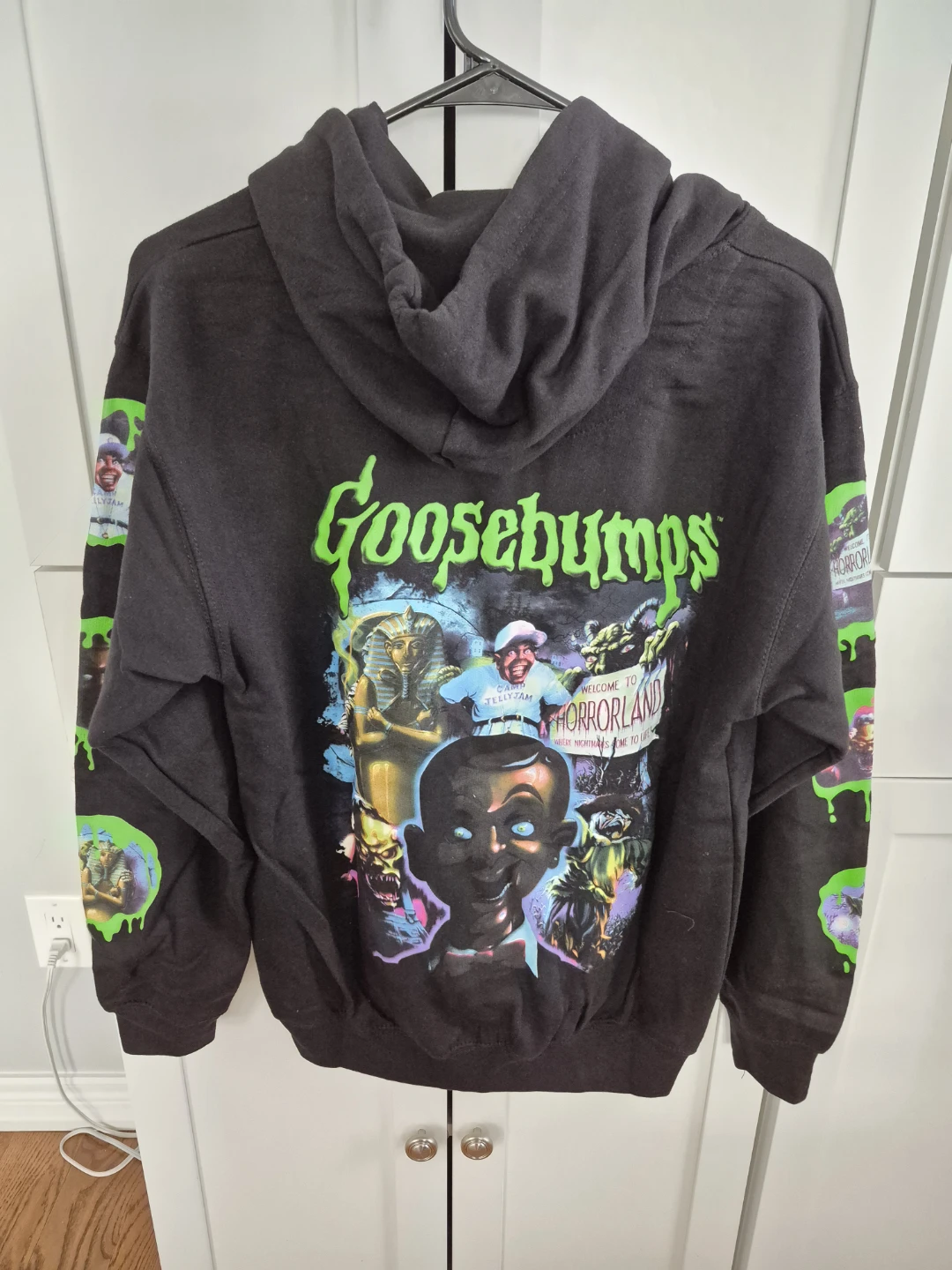 Goosebumps Horrorland Graphic Hoodie - photo 2