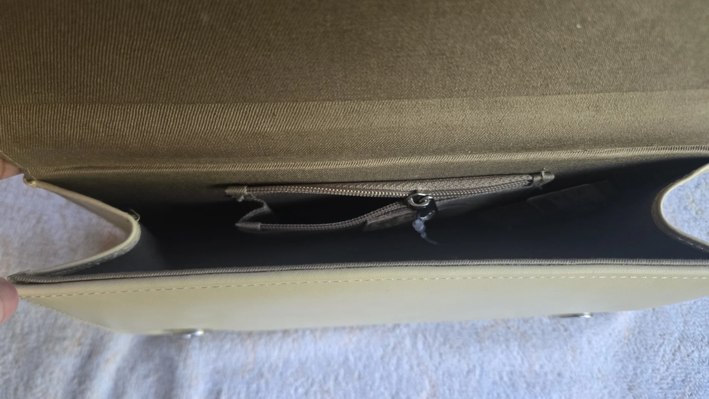 Brand New Beaded floral clutch - photo 4