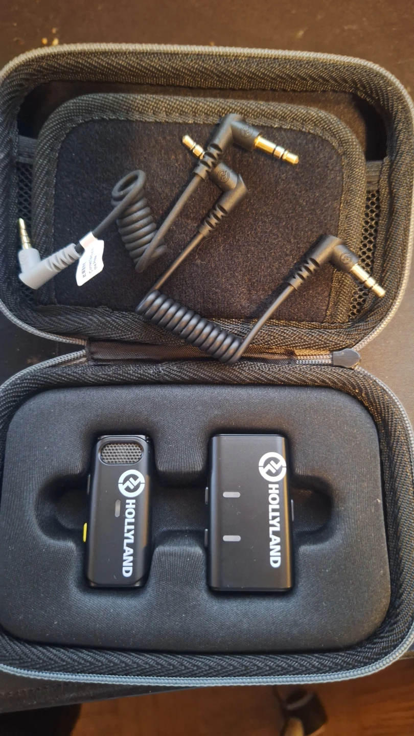 Hollyland Lark M1 Wireless Microphone System
