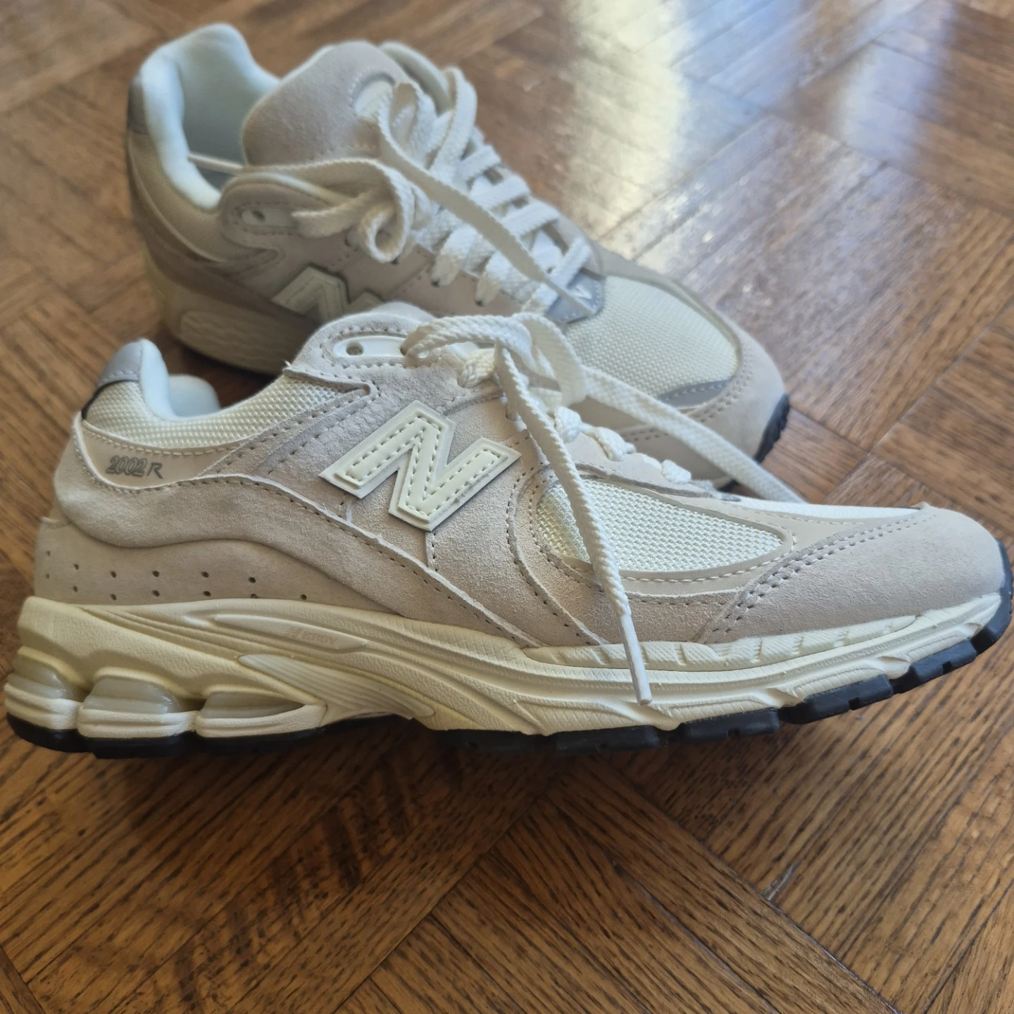 New Balance 2002R Sneakers - Cream - Women's 6.5 - photo 2