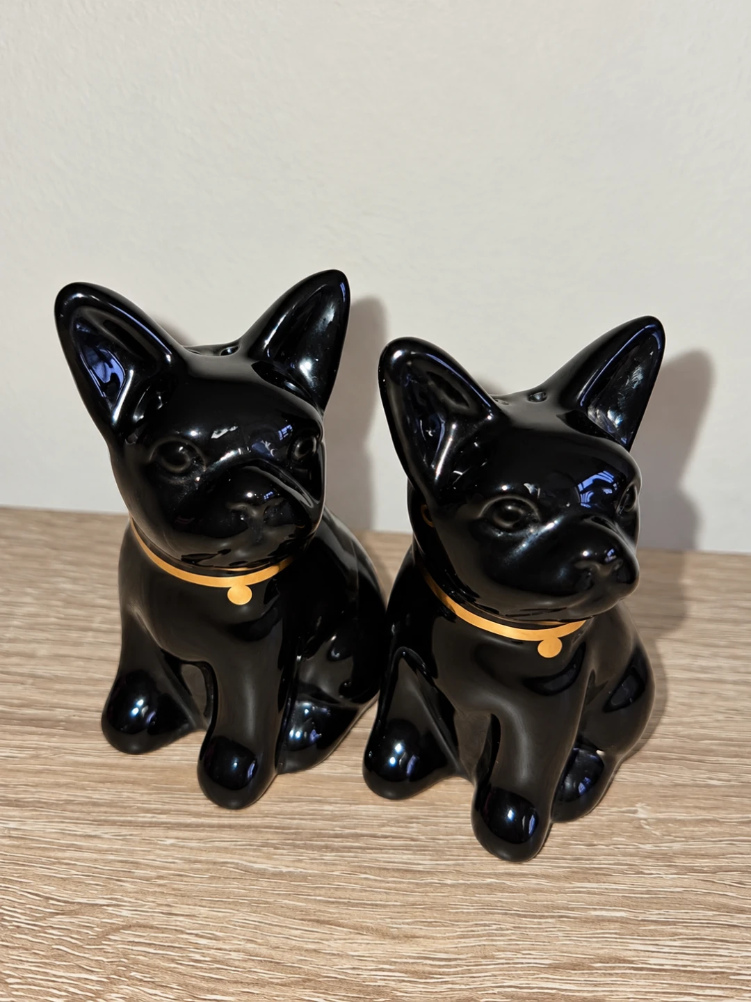 Set of Decorative Bulldogs Salt and Pepper Shakers