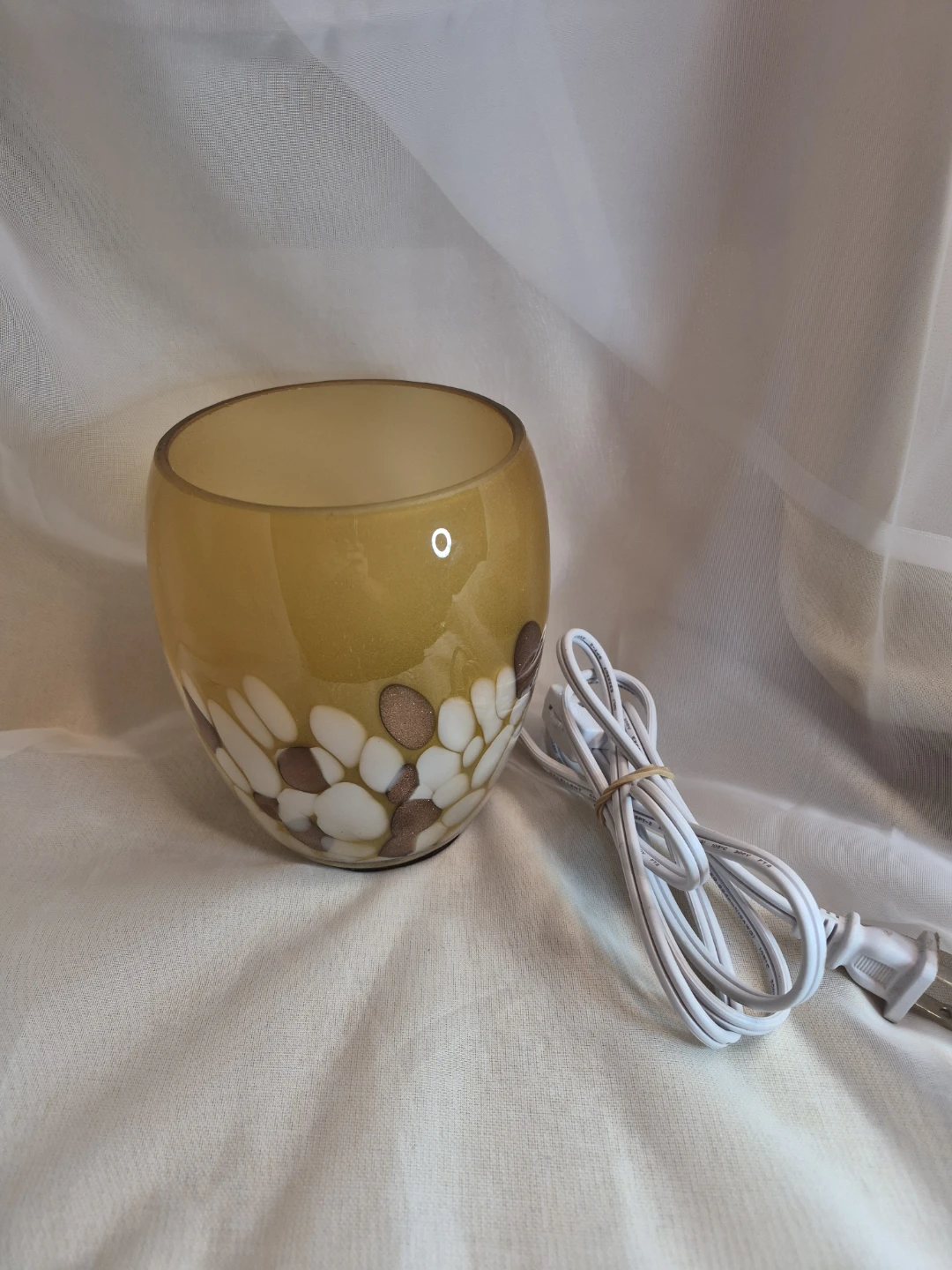 Beautiful Glass Shade Table Lamp - photo 5
