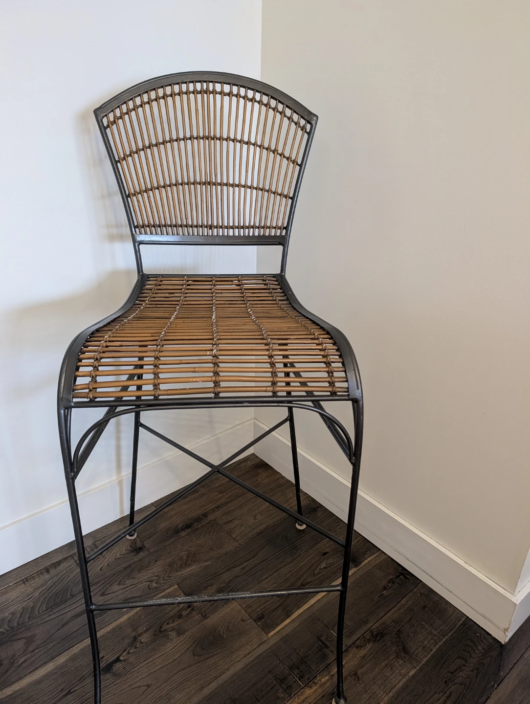 Beautiful Wrought iron and bamboo/wicker bar or counter stools - photo 5