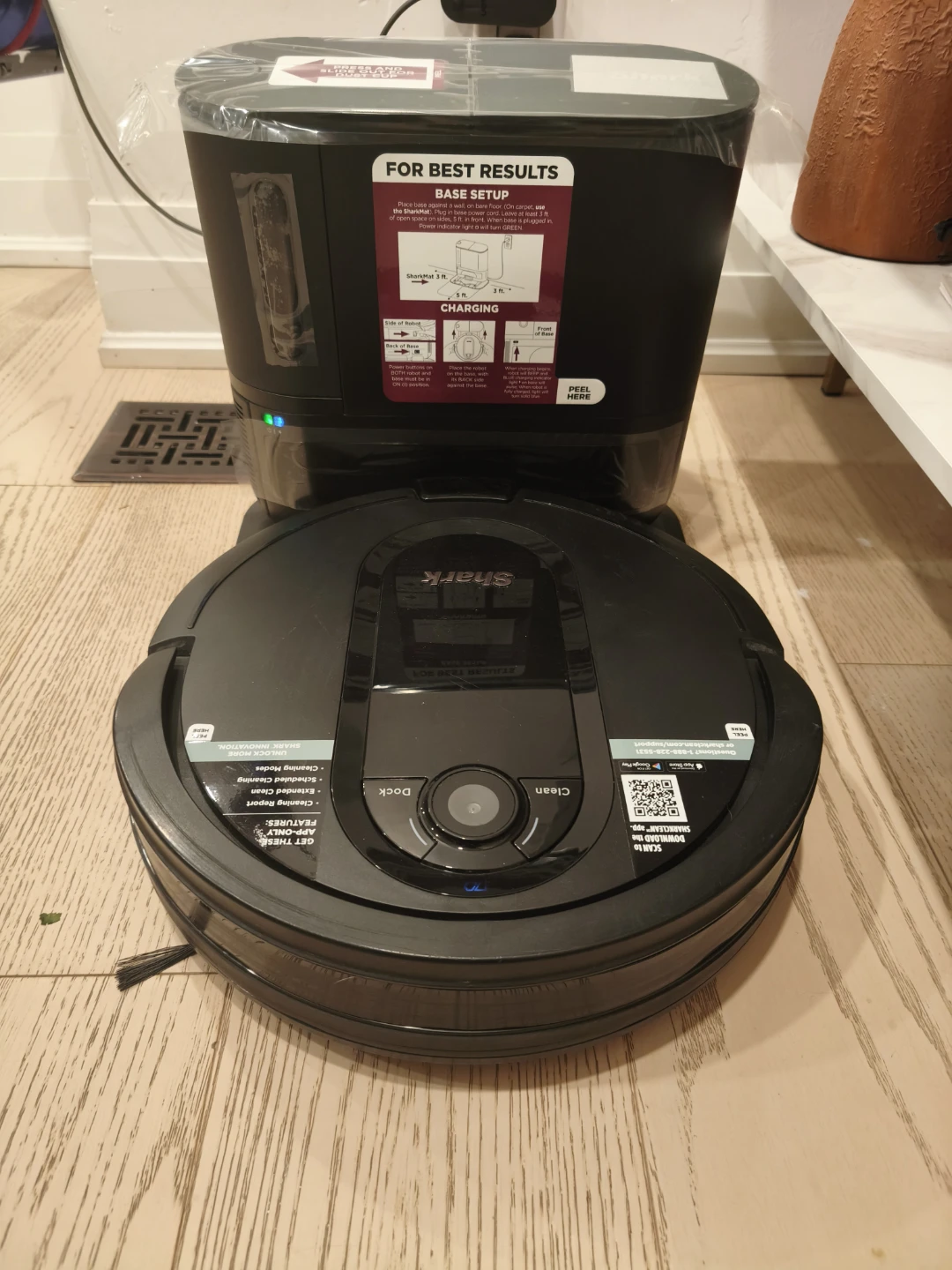 Shark EZ Self-Empty Bagless Robot Vacuum
