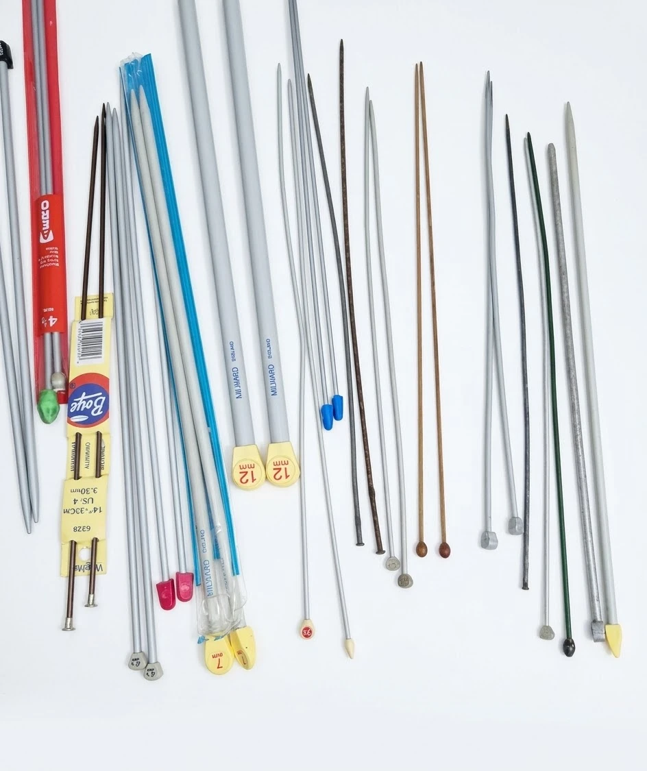Large Collection of Vintage Knitting Needles - photo 5