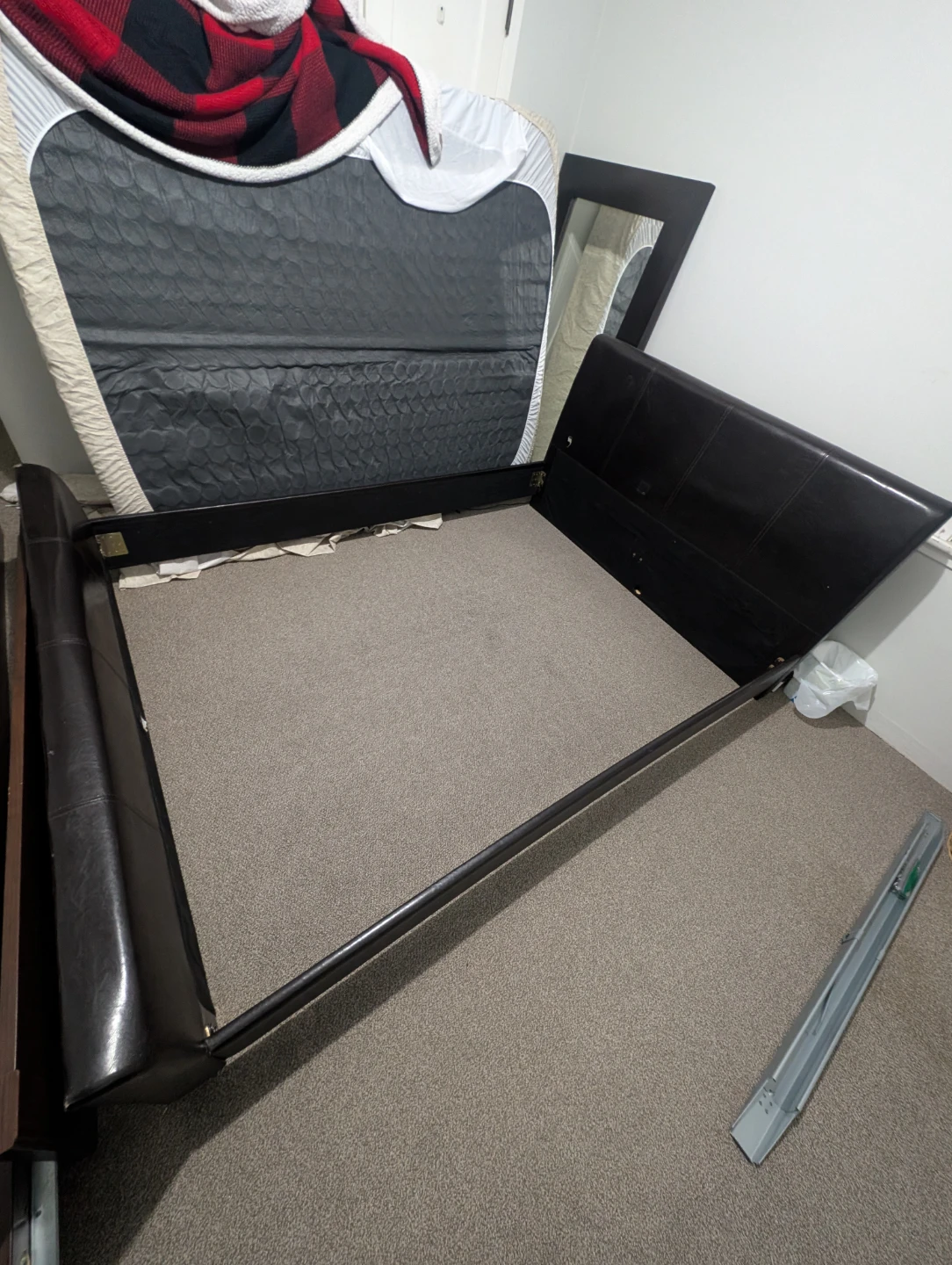Dark Brown Faux Leather Bed Frame queen/king - photo 2