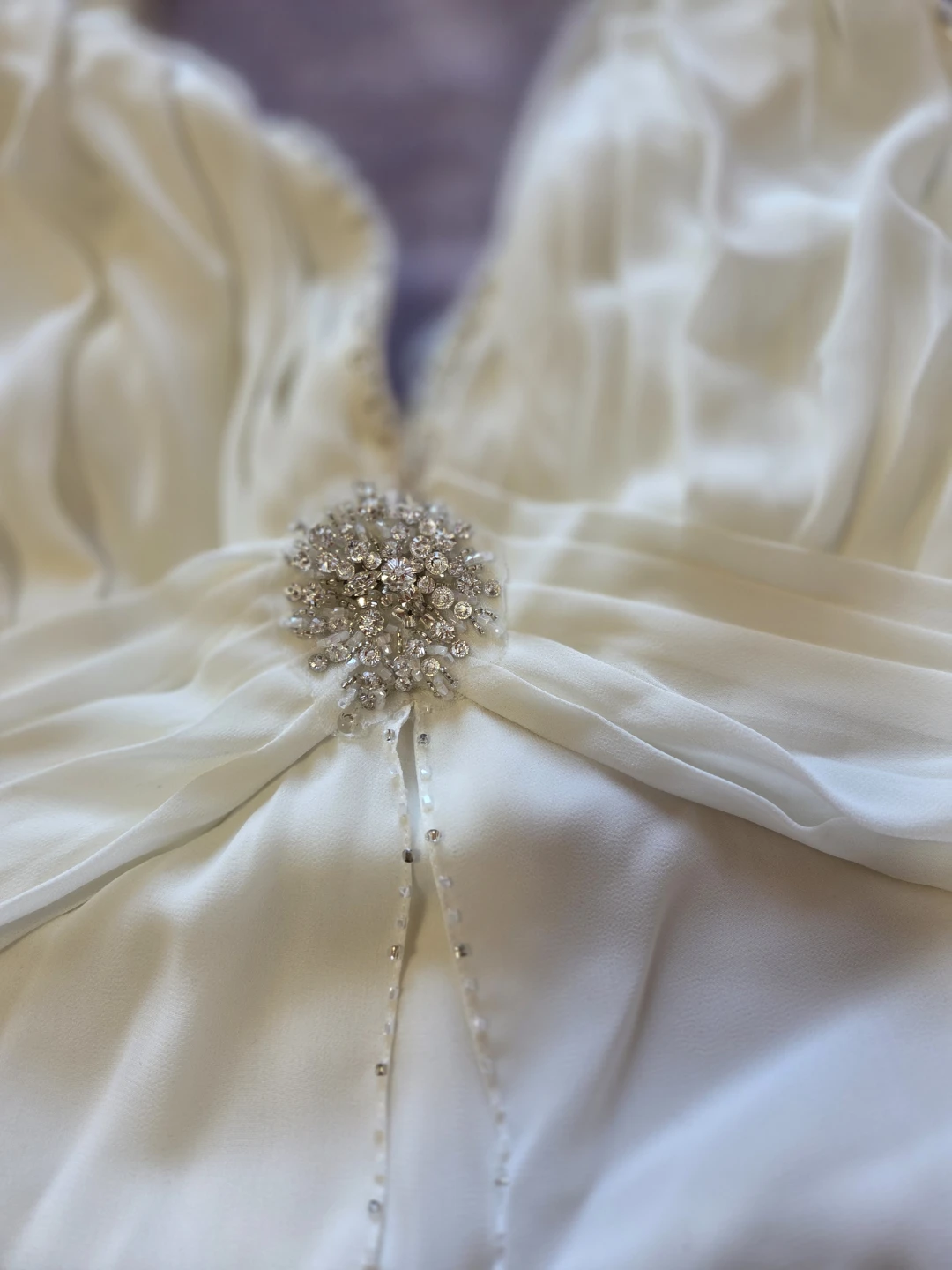 White Halter Neck Wedding Dress - photo 4