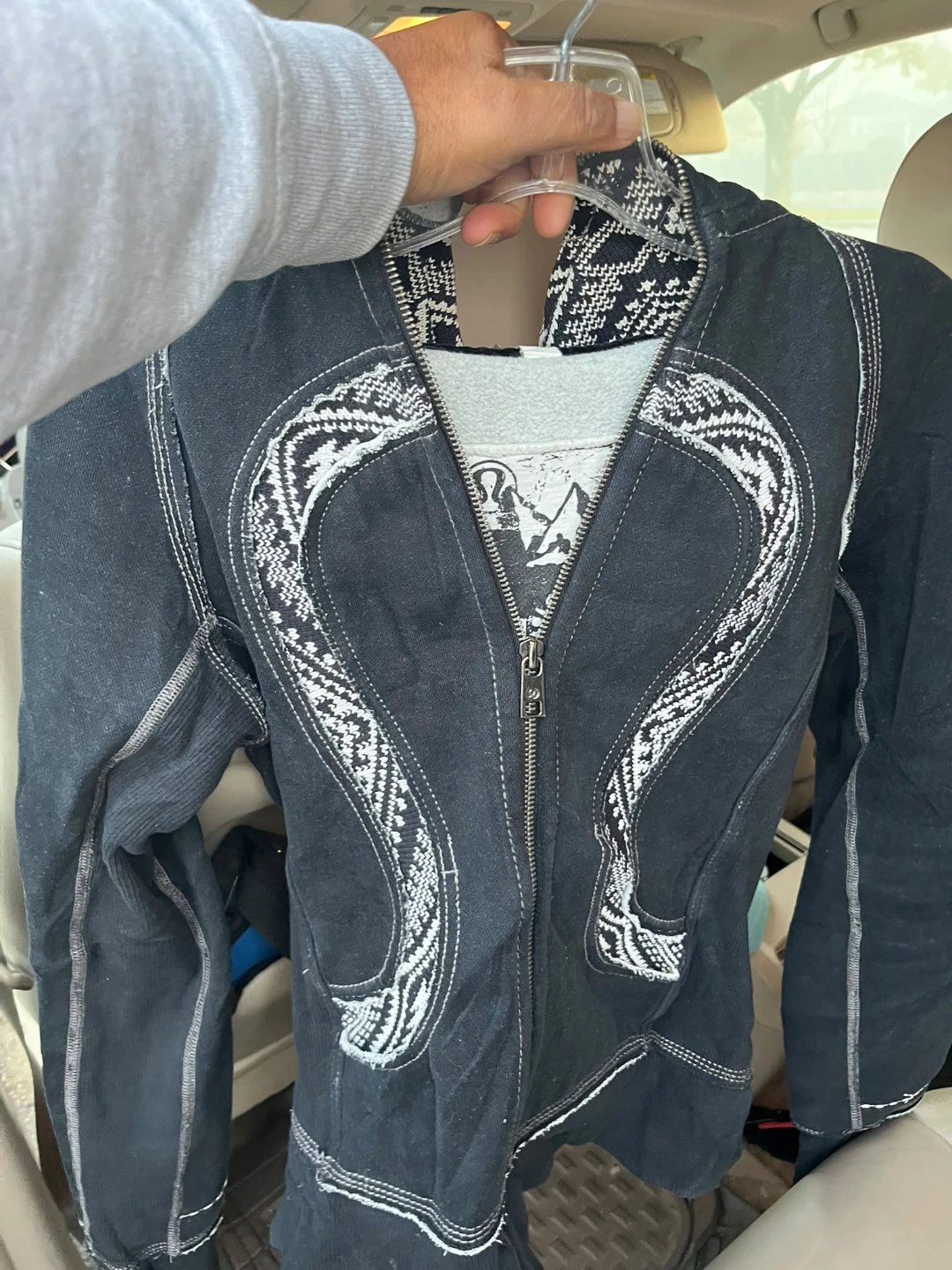 Lululemon Special Edition Hoodie - photo 2