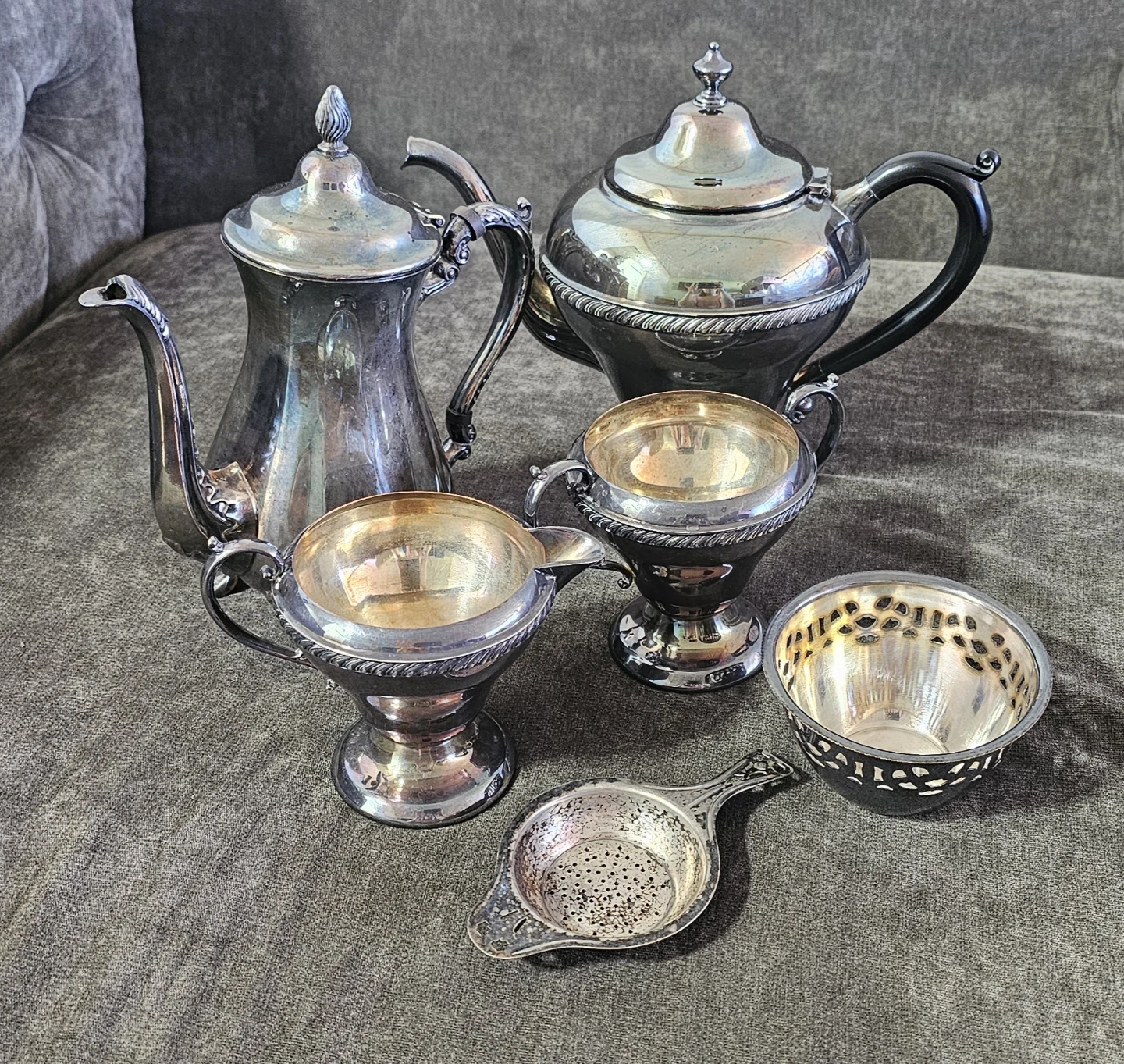 Vintage 6-Piece Silver Plate Tea Set - photo 3