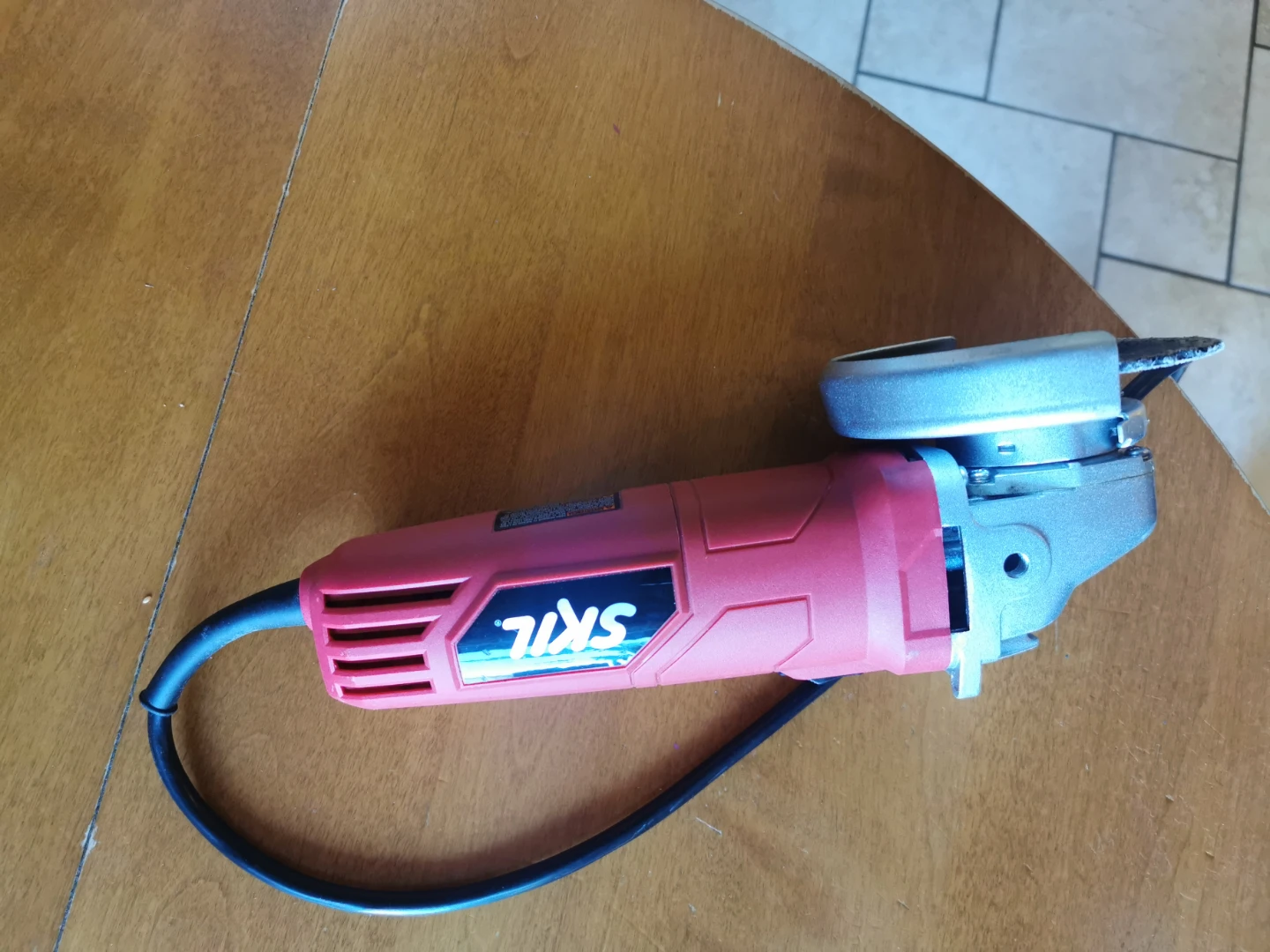 SKIL Angle Grinder