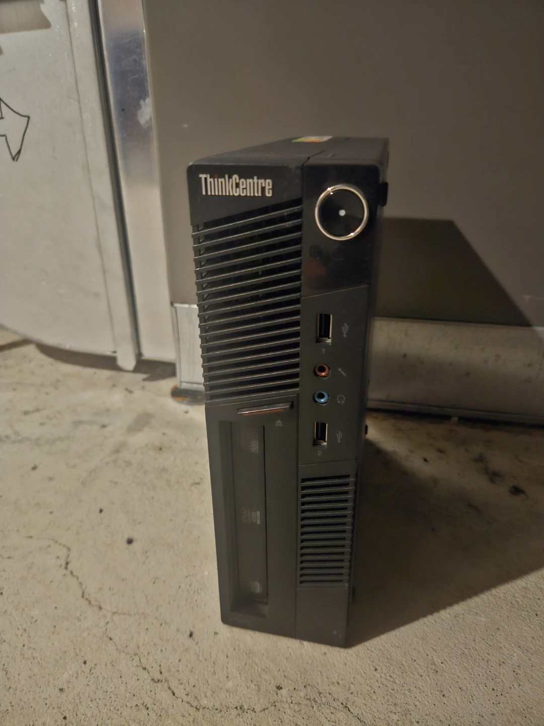 Lenovo ThinkCentre M91p Small Form Factor Desktop - photo 3