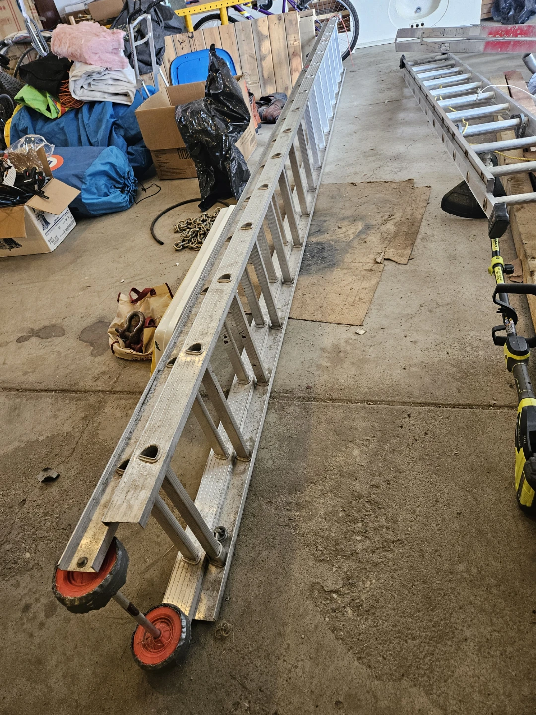 Aluminum Extension Ladder
