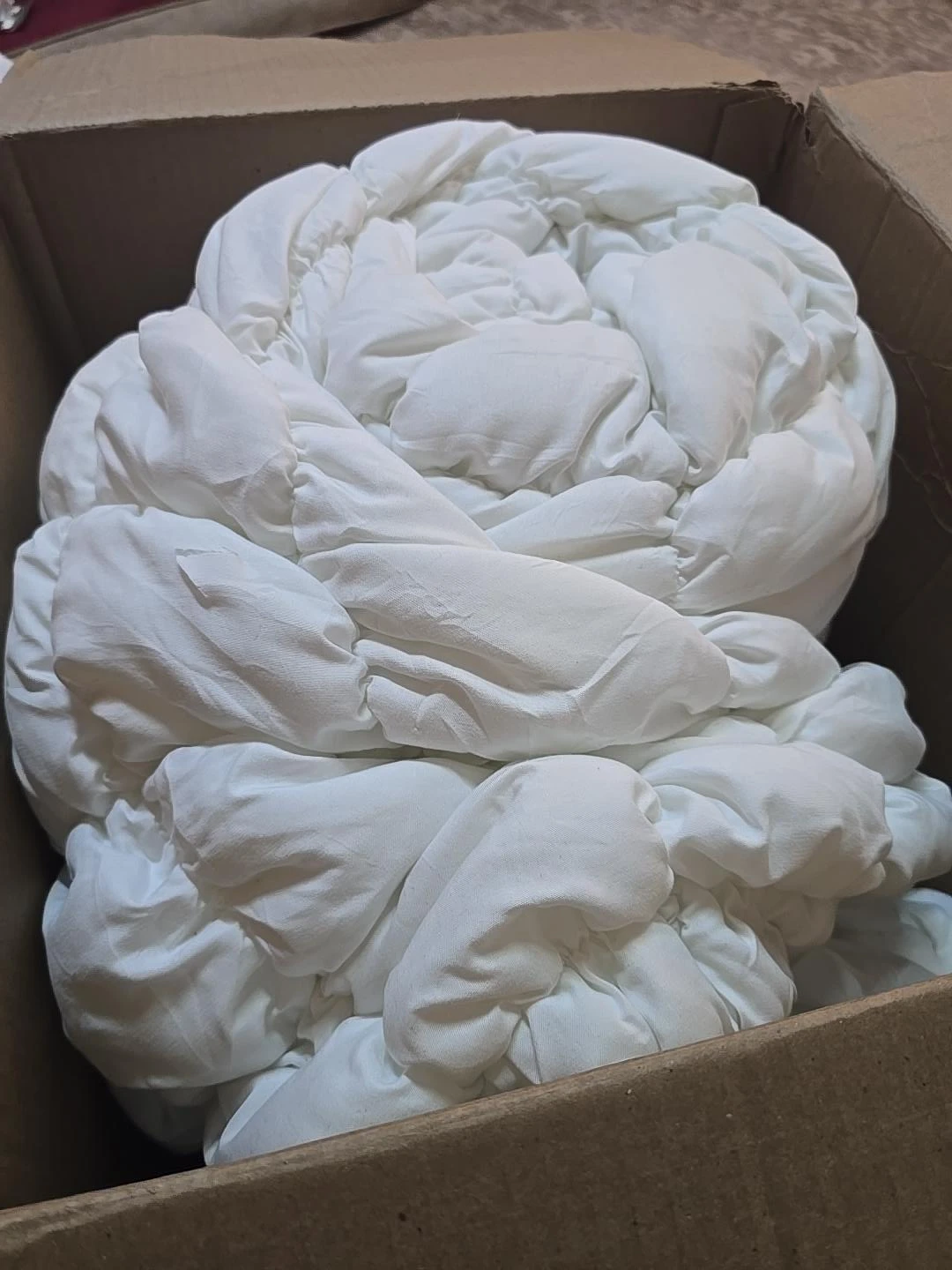 White Bedding Set, Queen - photo 3