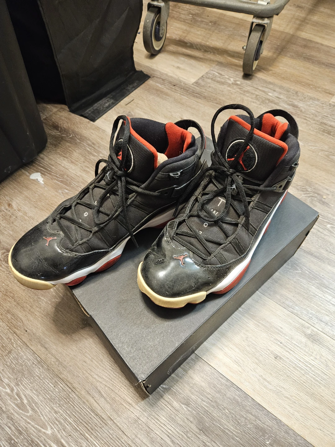 Nike Jordan 6 Rings Sneakers Black Red