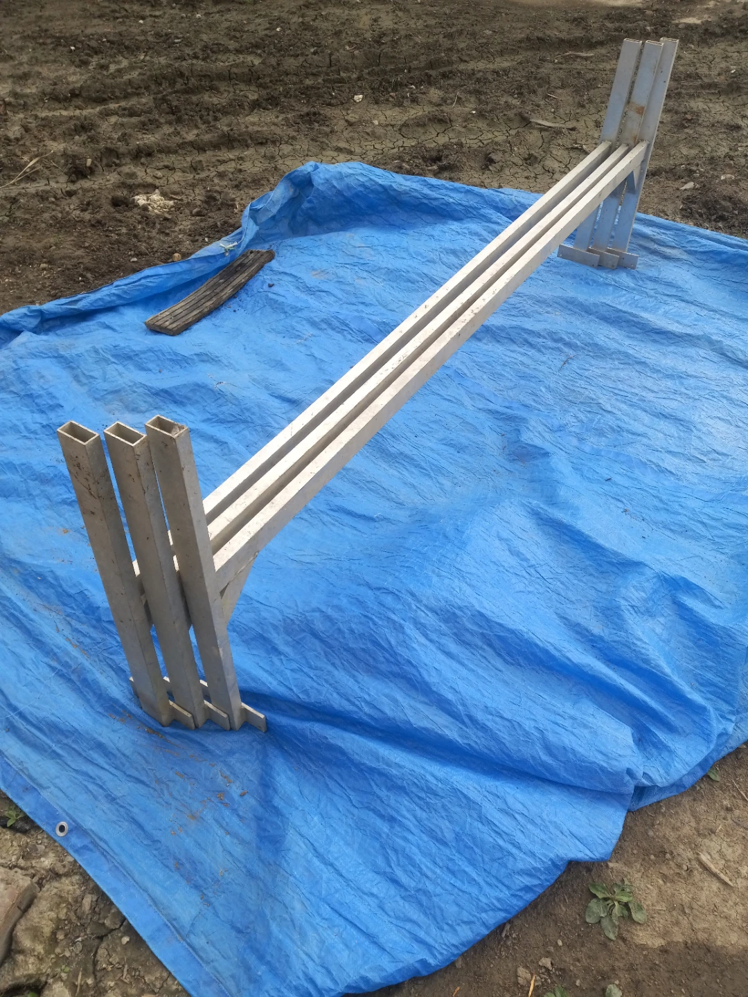 Porte-échelle en aluminium pour remorque 85" x 28"